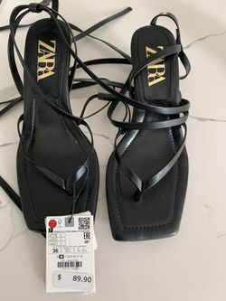 Zara Heeled Sandle Size 36
