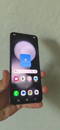 Samsung Z Flip5 512gb 5g. Like New And Unlocked!