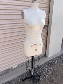 Mannequin / make an offer