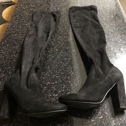 High rise Black Boots 