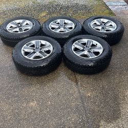 Jeep Wheels And Tires 255/70R18 Bridgestone Dueler A/T Less Than 4000 Miles On The Tires Spare Tire Brand New