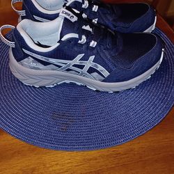 Asics Womens Size 7