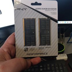 PNY  DDR5 64GB (2x32GB)