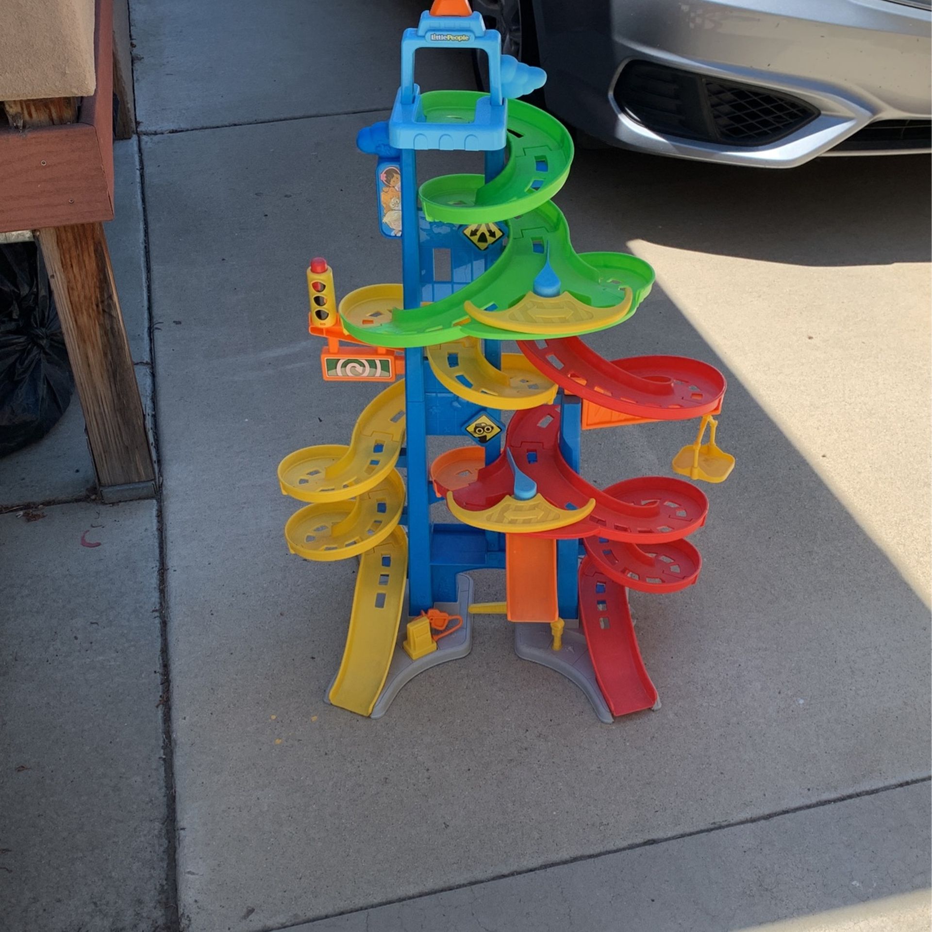 Fisher Price Little People City Skyway for Sale in Hayward, CA - OfferUp