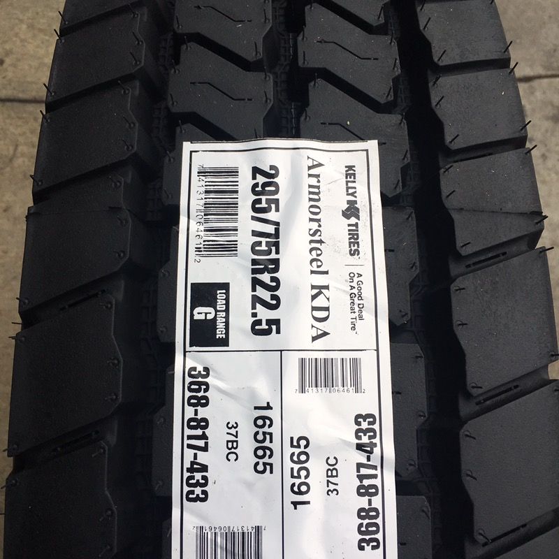 Tires 295/75/22.5 Truck for Sale in Pasadena, CA - OfferUp
