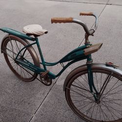 Classic old school cruiser