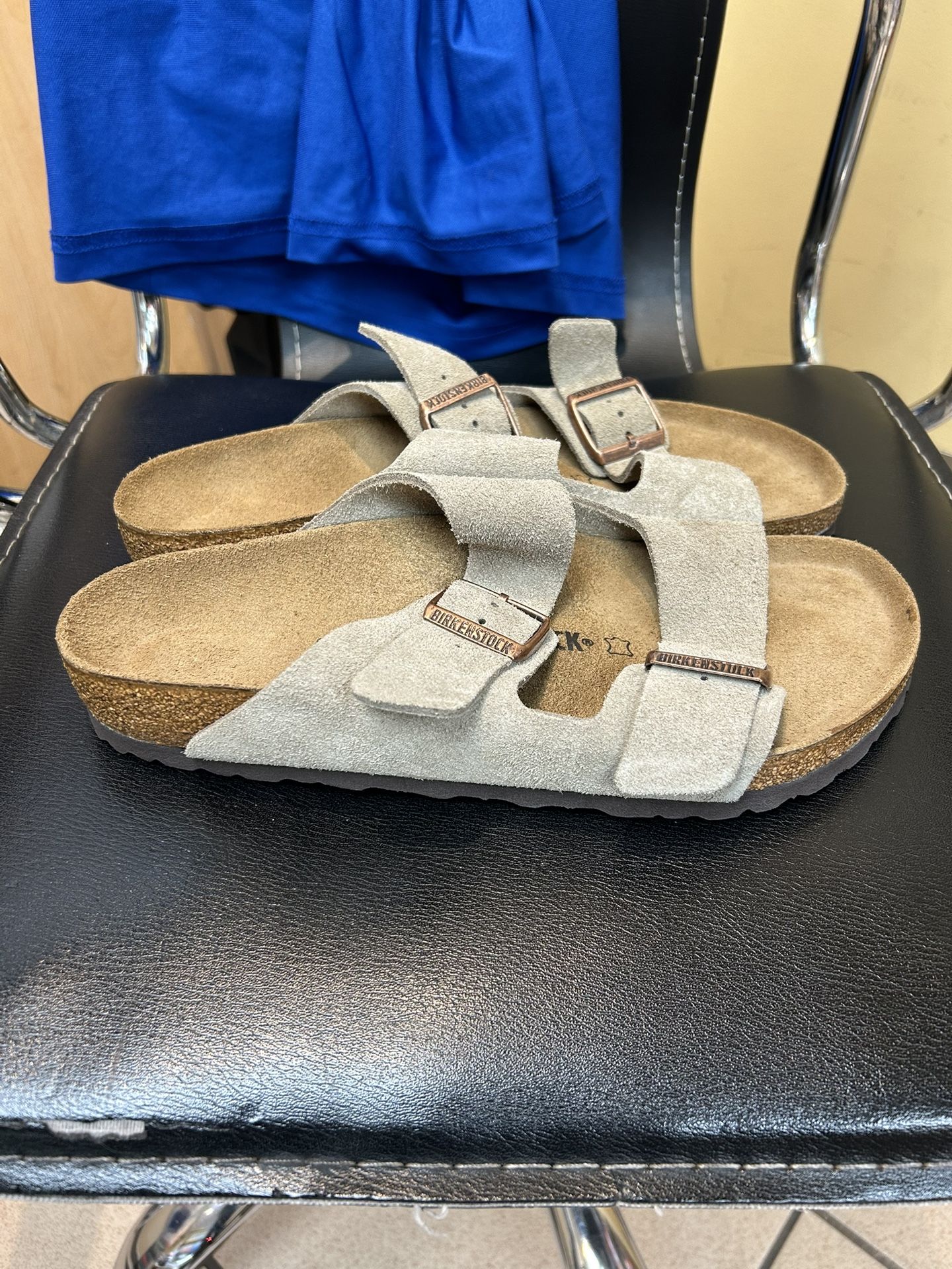 New Birkenstock Arizona Size 8