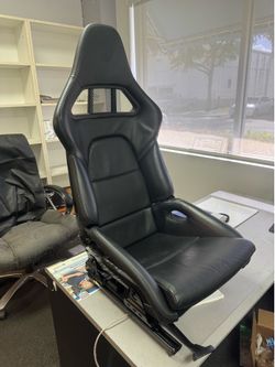 Drivers side Porsche 997 carbon fiber racing seat