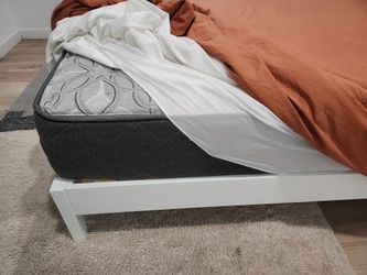 Hotel Collection Queen Size Mattress with frame