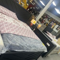 Elegant King Bed frame Set $799.99
