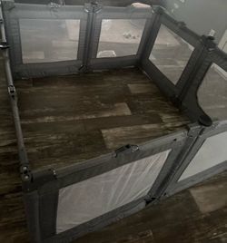 Portable playpen