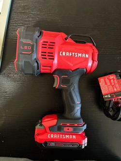 Craftsman V20 LED Spotlight Flashlight