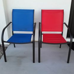 2 Patio Chairs 