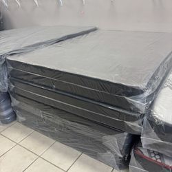 Full & Queen Box Springs 