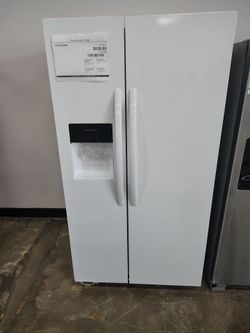 Frigidaire side by side refrigerator