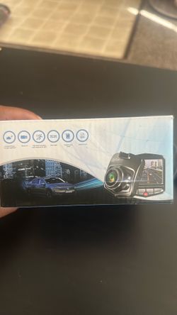 New car dash camera  w 32GB sd card