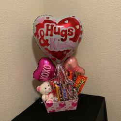 Valentine’s Day Basket With Love Balloons And Chocolate!