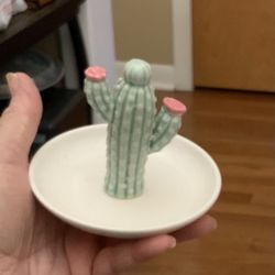 Cactus Ring Holder 