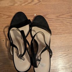 Size 10 black heels