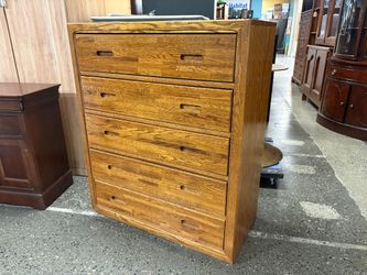 Light Oak Finish Post Modern 5-Drawer Tall Dresser