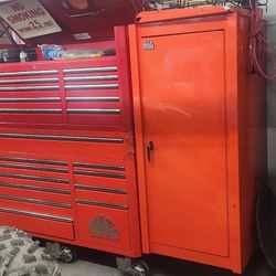 Mac Tool Box With Side Cabinets 