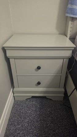 Set of 2 Beautiful 2-Drawer Nightstand / End Table