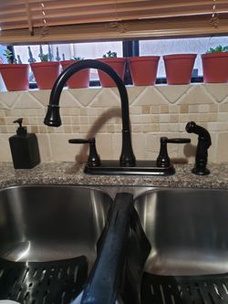 Pfister Kitchen Sink Faucet