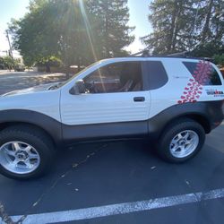 1999 Isuzu VehiCROSS
