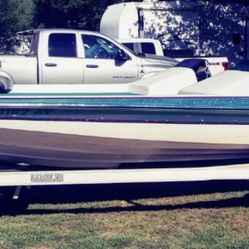 1996 21ft Gambler Bass boat 