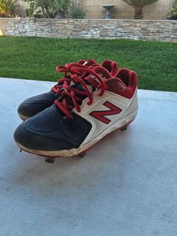New balance metal cleats