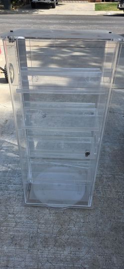 Sunglasses Display Case