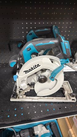 Makita brushless 18v 6-1/2 circular saw