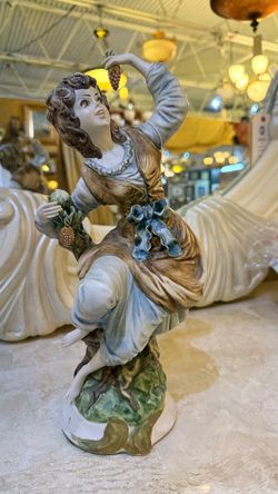 Italian Figurine Decor - 50% OFF OFFER!!!