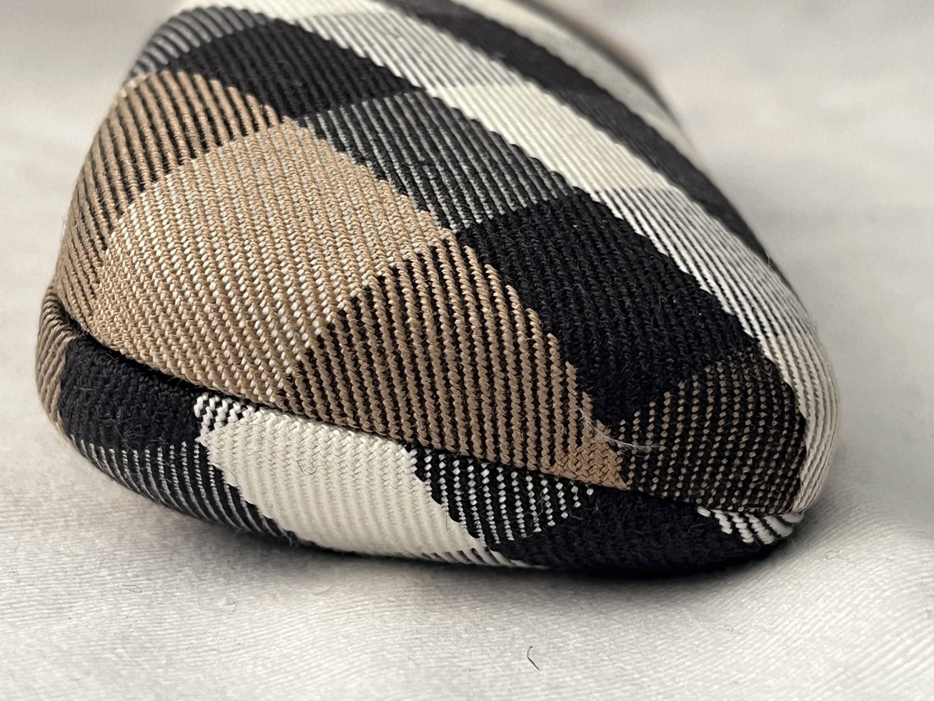 Burberry Sunglasses Nova Check Case NIB display picture 2