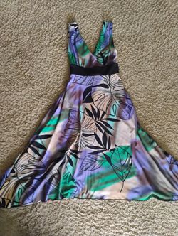 Brannan Multicolor Floral V-Neck Dress Women’s New Size 10