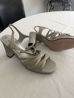 Heels sandals slip one tennis shoes women’s fitting size 7