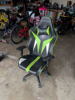 Gaming chair