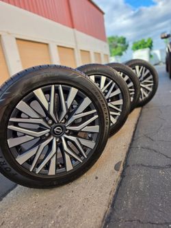 Rims 17 5 luga Stock Nissan Altima