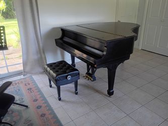 Steinway & Sons Model M Grand Piano – 5'7" – Excellent Original Condition