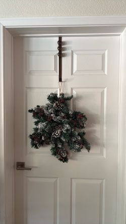 Christmas Reef With Holder