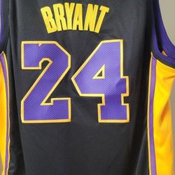 Bryant Lakers Jersey XL $50 Firm On Price 