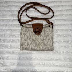 Michael Kors Crossbody