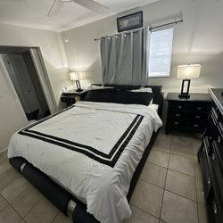 King Bedroom Set