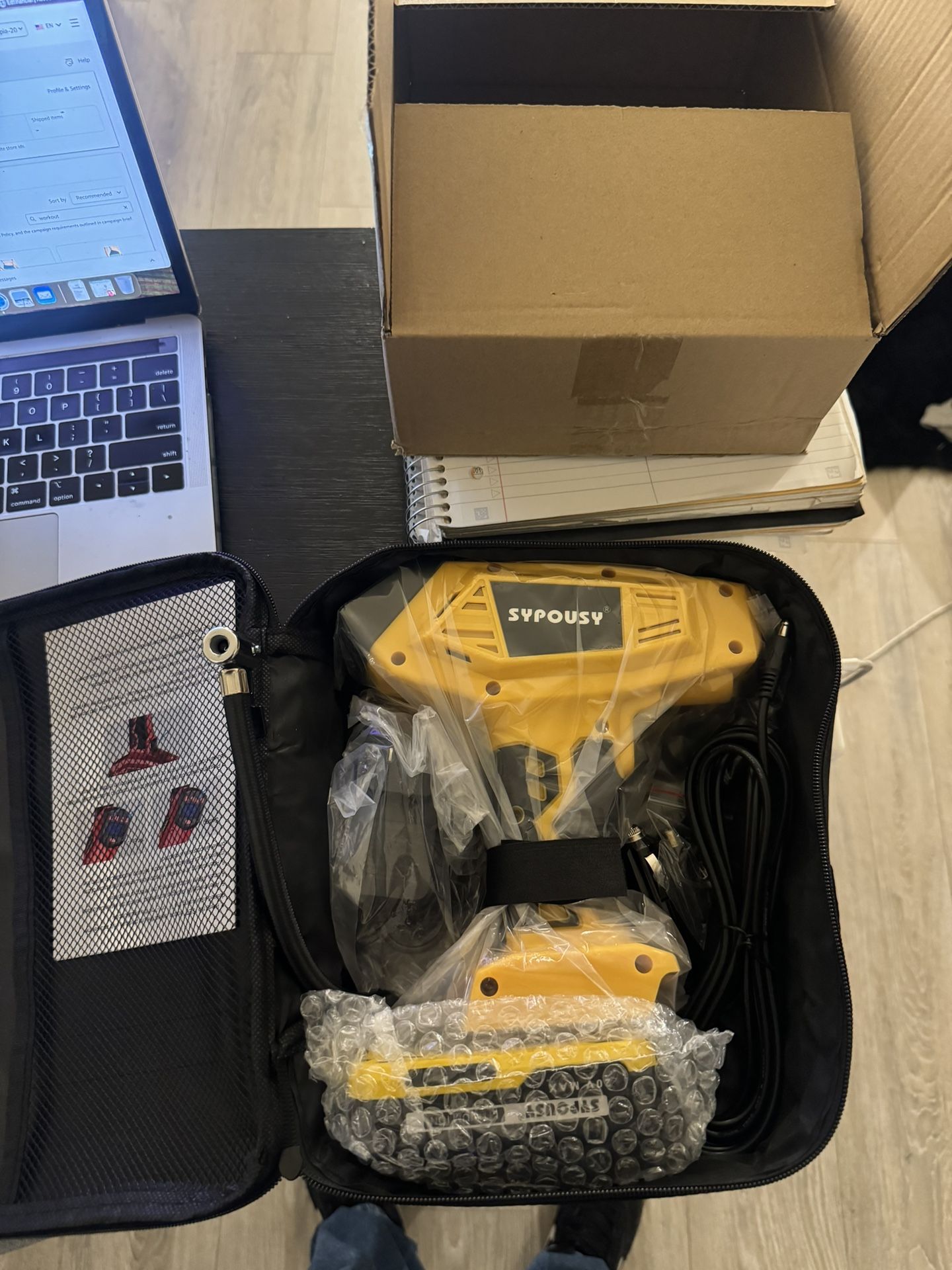 Portable Air Compressor/ Tire Inflator / Bike Air Compressor 