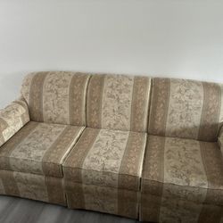 MOVING OUT: 2 Piece Floral Sofa/Couch