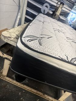 Truck mattress