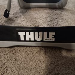 Thule Raceway  Pro Trunk Rack, 3 Bike
