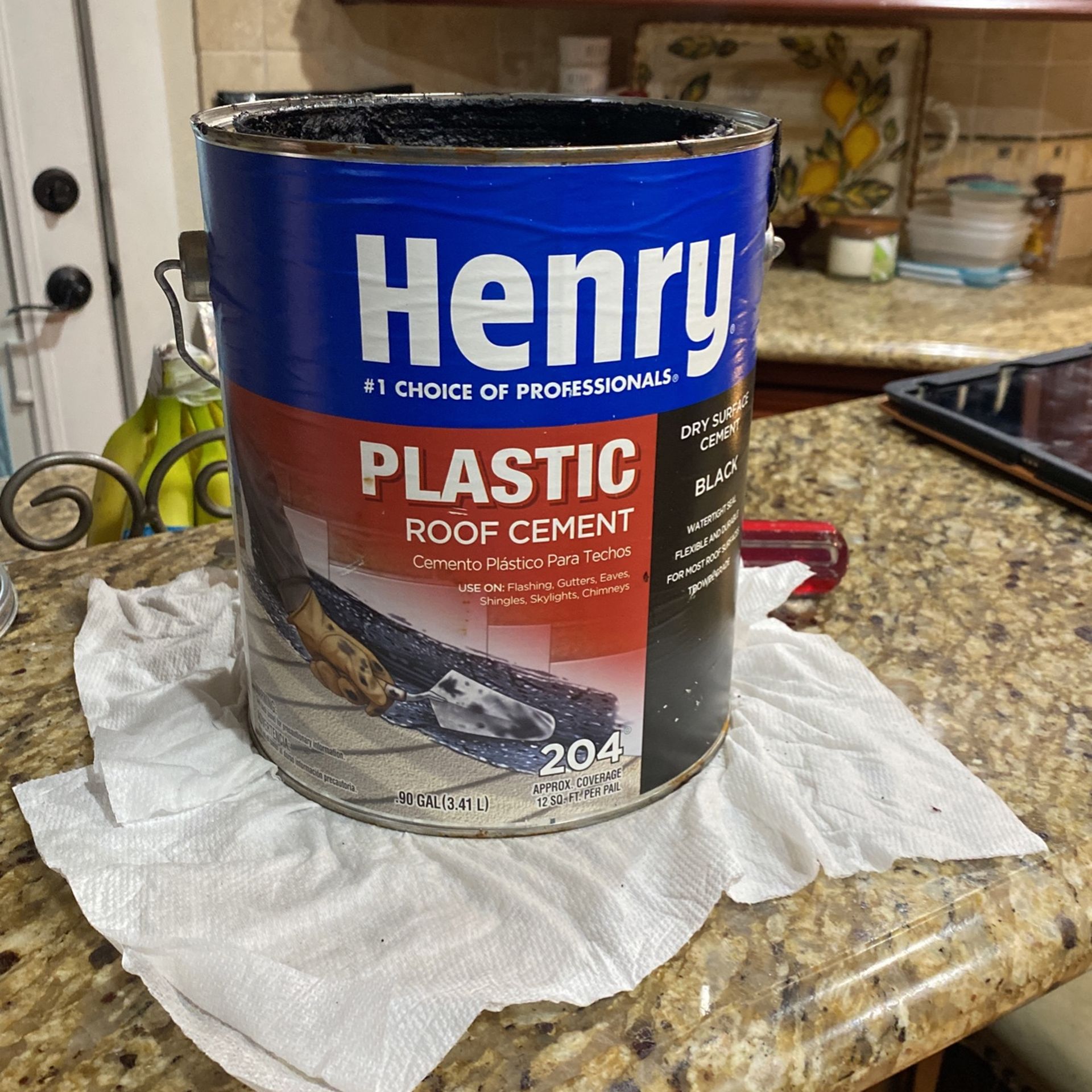 Henry Plastic Roof Cement .90 Gallon for Sale in Diamond Bar, CA OfferUp