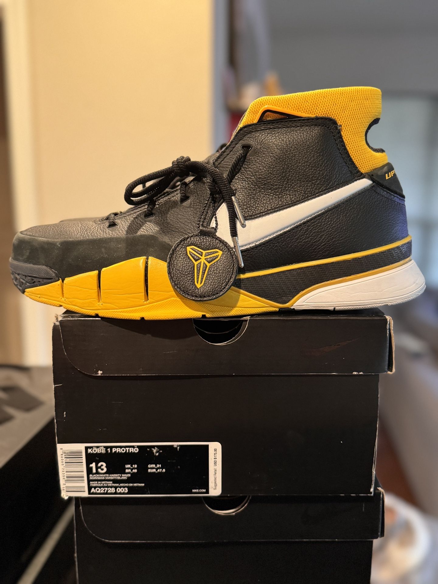 *** Nike Kobe 1 Protro Both Size 13 ***