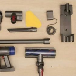 Dyson V7 Animal Plus Cordless Vacuum (No Box Originally ). Used   Clean Test Ok